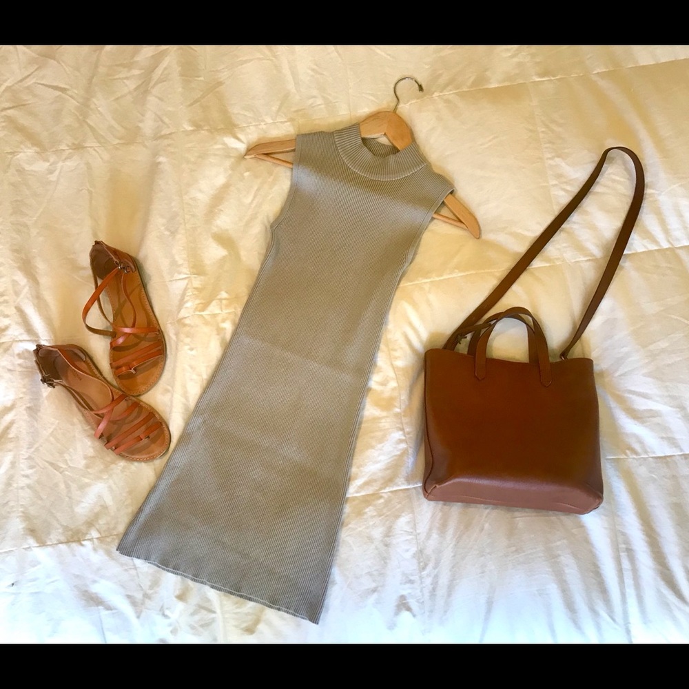Cute Grey Bodycon sweater dress!